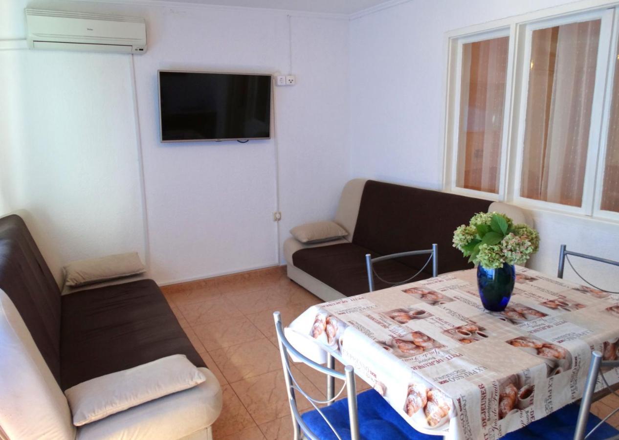 Apartmani Crikvenica 30057 - Gasparac Room photo